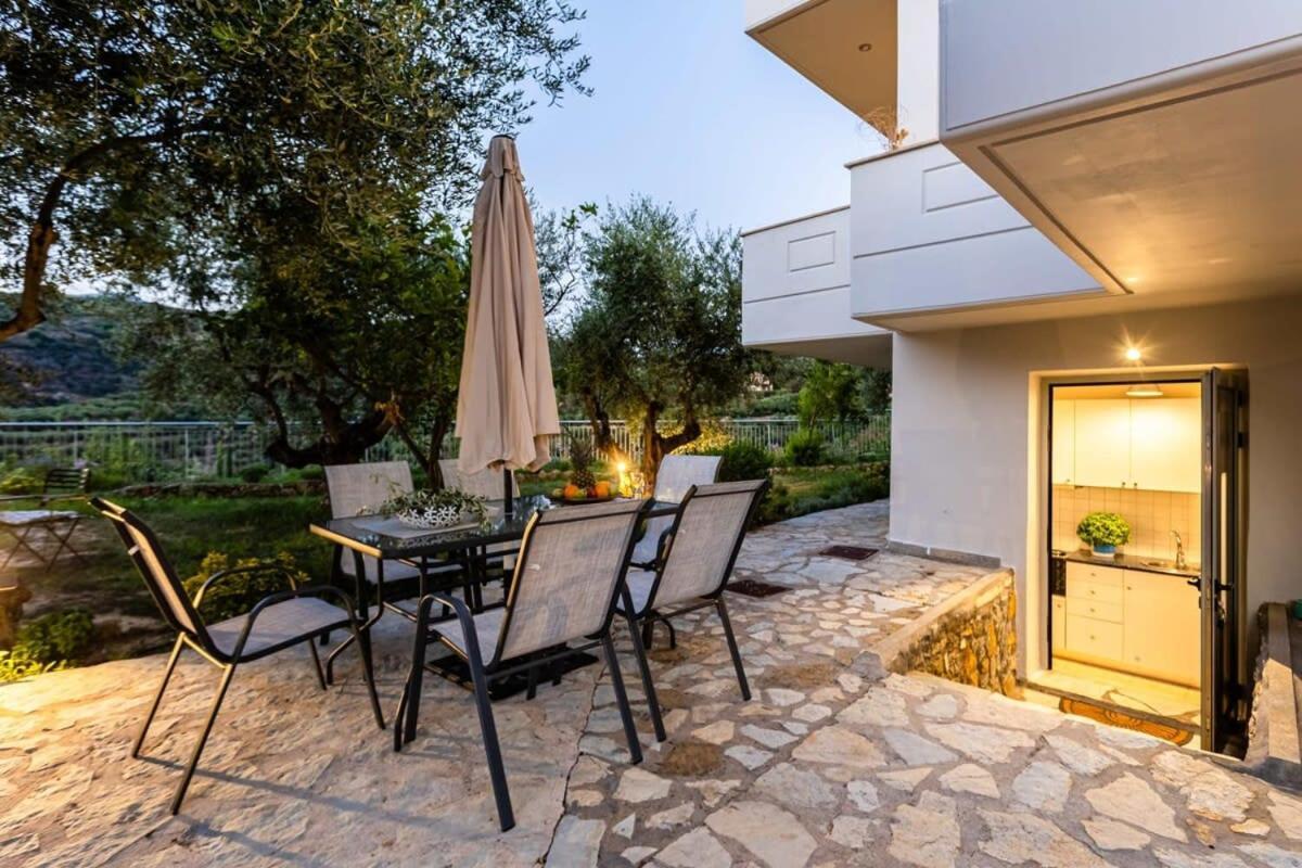 Kitries Summer Getaway - Eden Sandy Suite Kitriai Экстерьер фото